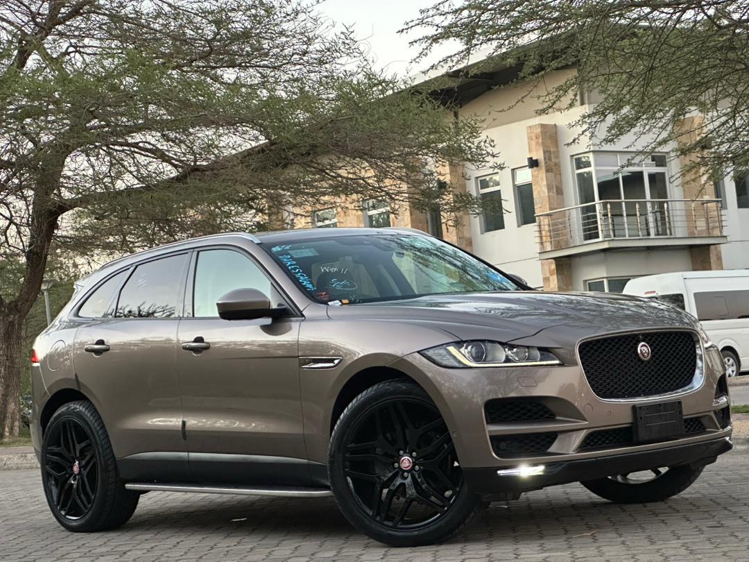 LAND ROVER JAGUAR F-PACE thumbnail 6